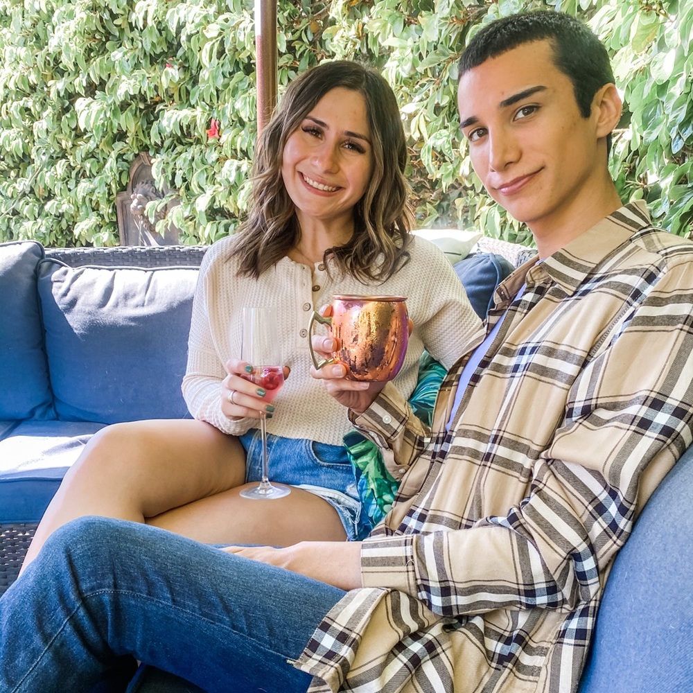 Meet your Posher, Yvonna